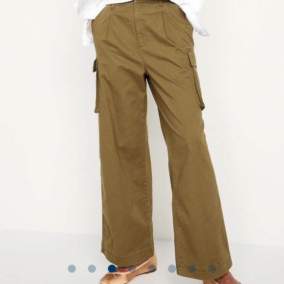 Old Navy Pants - Extra High-Waisted Super Wide-Leg Cargo Pants NWT Size M